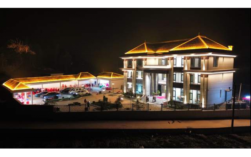 ‍光影筑家：別墅燈光亮化工程，點(diǎn)亮庭院與建筑的詩意夜境